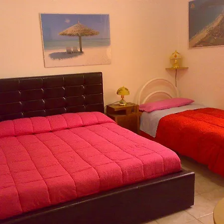 בית הארחה Arazurrina קליארי