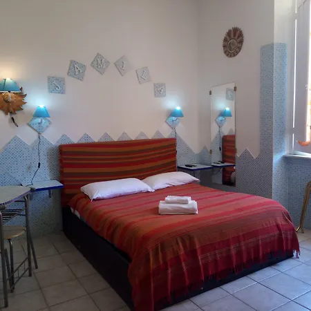 Arazurrina 3* קליארי